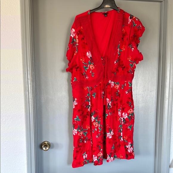 Torrid Red Floral Dress Lace Up V-Neck Babydoll Short Sleeves Lined sz 4X - Picture 1 of 7